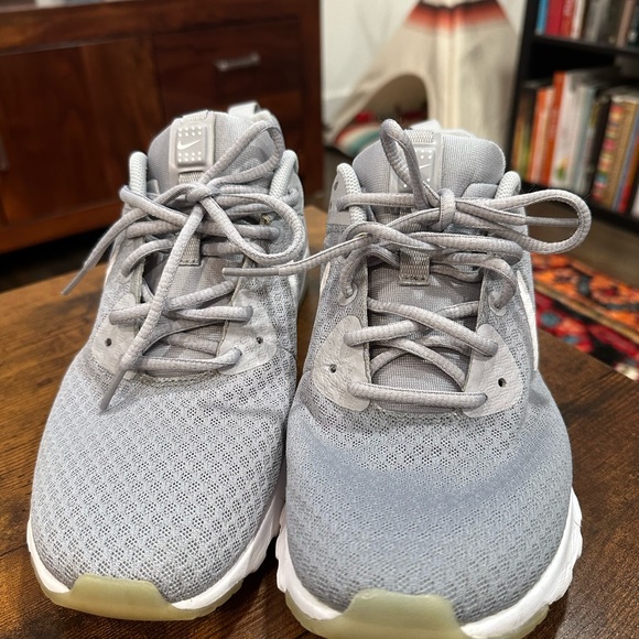 Nike Air Max Motion LW sz 8.5 - Picture 3 of 8